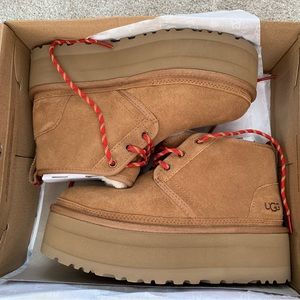 UGG Women’s Neumel Heritage Lace-Up Platform Booties, Size 8, Chestnut BRAND NEW